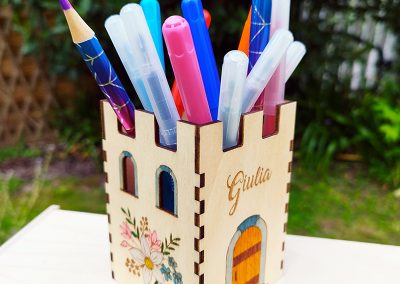 Pots à crayon château de princesse pour Giulia