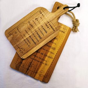 la fee main spire gravure personnalisee planche a decouper couture 2 formats